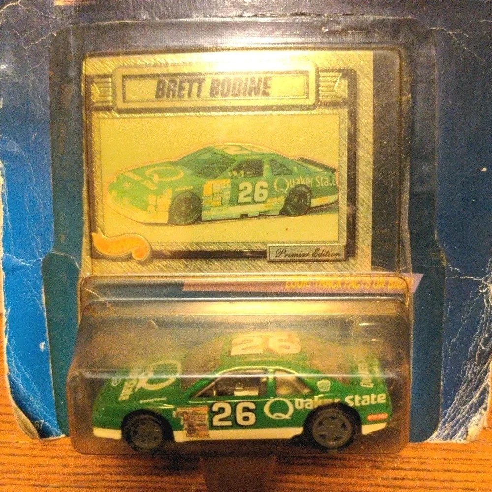 VTG 1992 Hot Wheels Pro Circuit Brett Bodine #26 Quaker State Ford Thunderbird